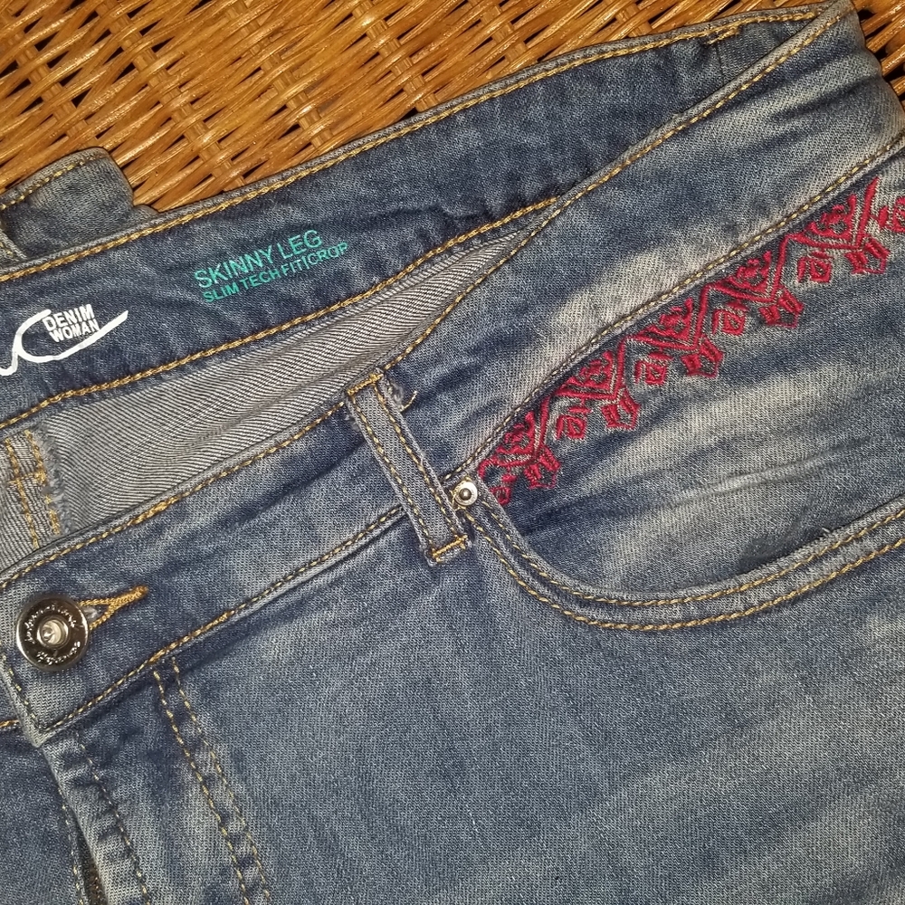 Jeans - Picture 6 of 7